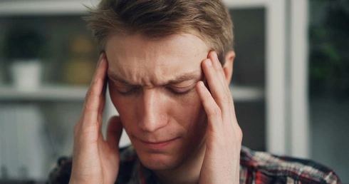 Raport: Polacy słabo rozpoznają objawy zawału i udaru, wielu nie zna swoich wyników badań