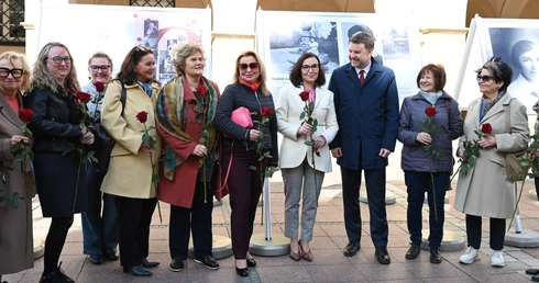 Plenerowa wystawa "Opolanki"