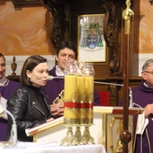 Dwie tegoroczne absolwentki Studium Parafialnej Aktywności zorganizowały w swojej parafii spotkanie dla pań