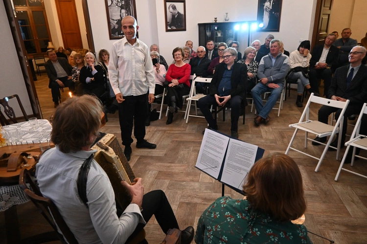 Czernice Borowe. Upamiętnienie Stanisława Chełchowskiego