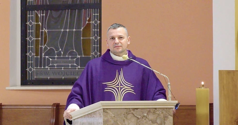 Można dołączać indywidualnie lub wspólnotowo. Plan celebracji na www.diecezja.gda.pl.