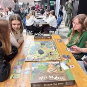 Najlepsi gracze zmierzą się w finałach z uczniami z całego kraju.