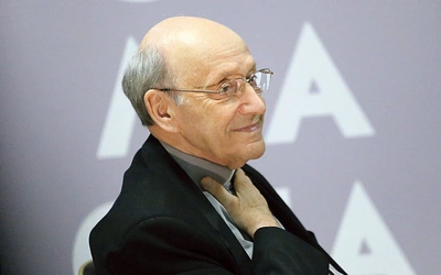 Ksiądz, który pyta. Ksiądz Michał Heller obchodzi 90. urodziny