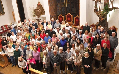 Pierwszego dnia z uczestnikami na modlitwie spotkał się także bp Tadeusz Lityński. Podziękował im za świadectwo.