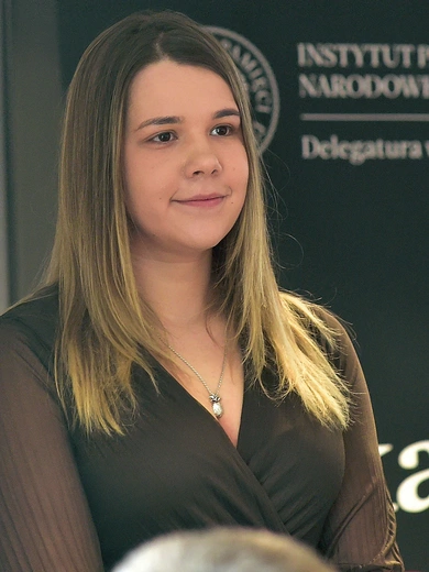 – Konkurs podzielony był na trzy kategorie wiekowe: klasy 5–6, klasy 7–8 szkoły podstawowej oraz szkoły ponadpodstawowe – informuje pani Karolina.