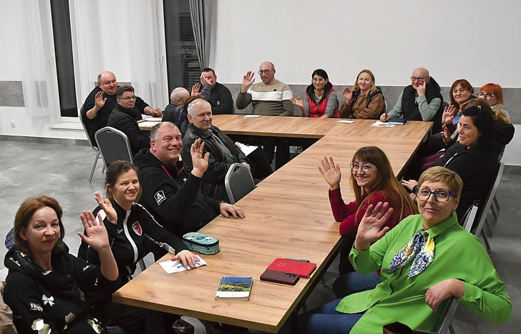 Mieszkańcy zapraszają do wspólnego świętowania 18 kwietnia na Mszę św. o godz. 11 pod przewodnictwem bp. Tadeusza Lityńskiego do kościoła parafialnego.