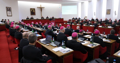 Komunikat po spotkaniu przedstawicieli rządu z uczestnikami zebrania plenarnego Episkopatu