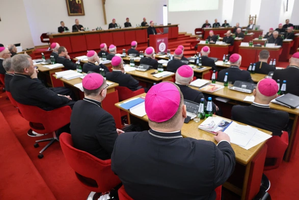 Episkopat powołał komisję niezależnych ekspertów ds. zbadania zjawiska wykorzystywania seksualnego małoletnich