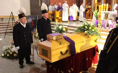 Lubin. Pogrzeb ks. Kazimierza Rapacza