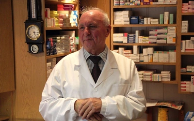 Walter Pyka, poeta i aptekarz z Popielowa.