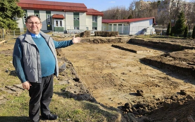 Pierwsza łopata wbita