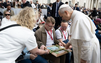 Osoby z niepełnosprawnościami z Milicza spotkały się z papieżem Leonem XIV