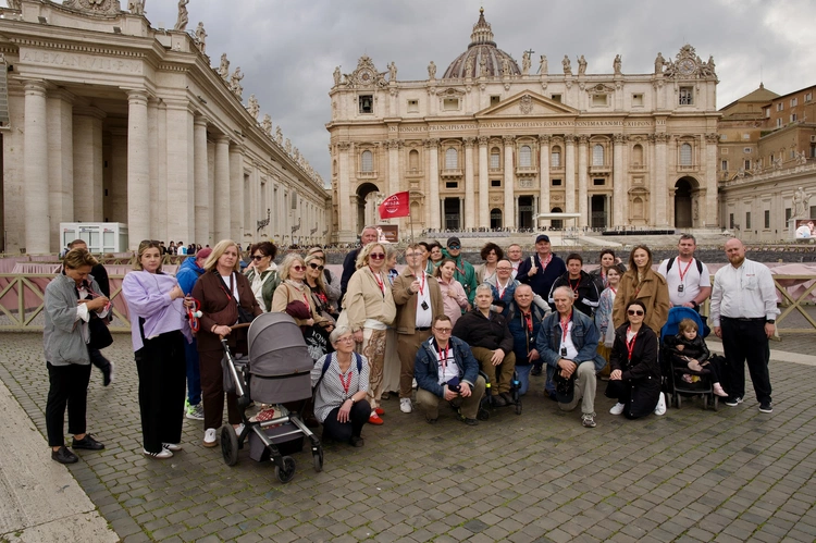 Osoby z niepełnosprawnościami z Milicza spotkały się z papieżem Leonem XIV
