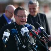 Kard. Ryś przed otwarciem synodu