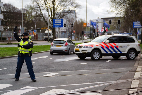 Wybuch w szkole żydowskiej w Amsterdamie