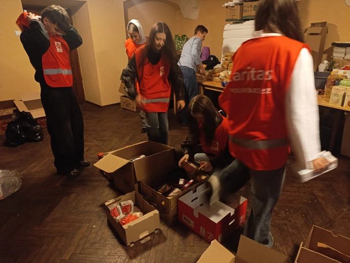 Ponad 1400 kg żywności dla potrzebujących