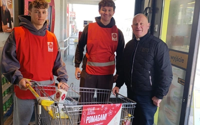 Ponad 1400 kg żywności dla potrzebujących