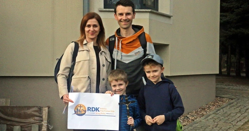 Rodzinna Droga Krzyżowa w Brzegu Dolnym - to był strzał w dziesiątkę!