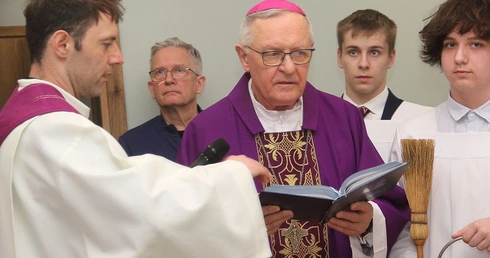 Poświęcenie Izby Pamięci bp. Domina cz. 1