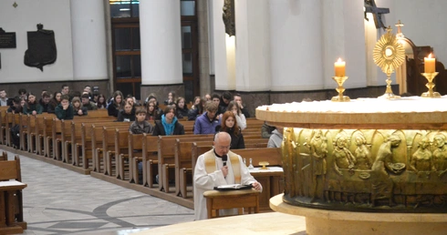 Katowice. Rekolekcje uczniów szkół średnich