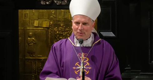 Bp Przyborek do maturzystów: Bóg nie prowadzi na skróty