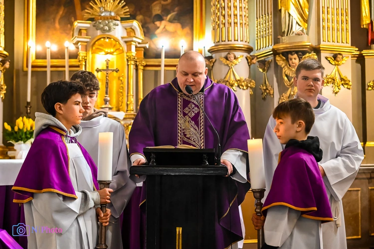 Nowi ministranci w Piątku