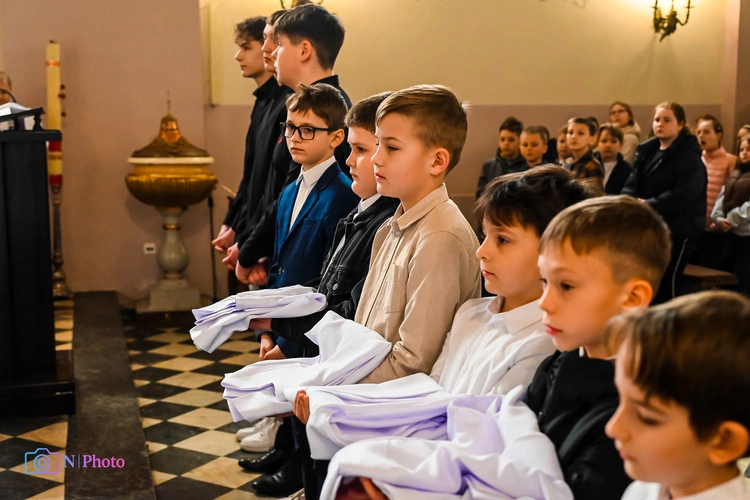 Nowi ministranci w Piątku