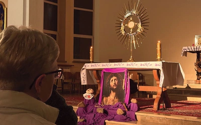 Dla wielu pań wyjątkowymi momentami były adoracja Najświętszego Sakramentu, modlitwa wstawiennicza i osobiste błogosławieństwo.