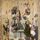 „Wniebowzięcie Matki Boskiej” jest środkową tablicą dawnego tryptyku, znajdującego się kiedyś w kaplicy zamkowej.