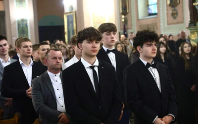 Bierzmowanie w Mikluszowicach