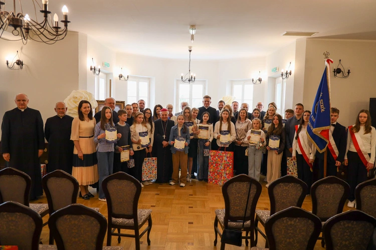 Jubileuszowe XXV Dni Patrona w ZS w Dzikowcu