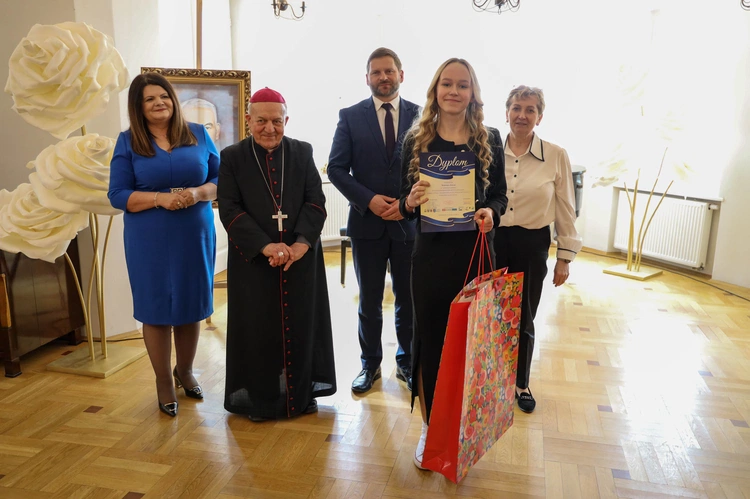 Jubileuszowe XXV Dni Patrona w ZS w Dzikowcu