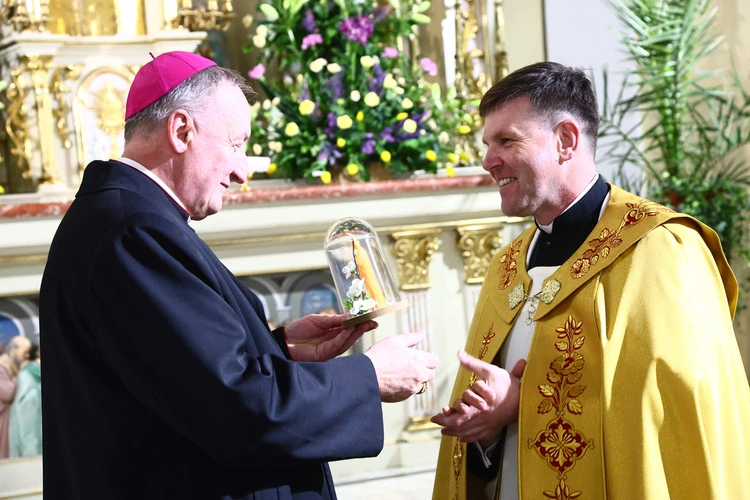 Cichy patron od głośnych cudów