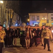 Nowy Targ. Jezus upadł między blokami