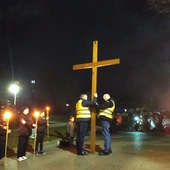 Noc, modlitwa i droga