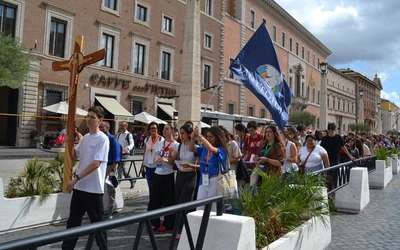 Badania: Wiara czynnikiem chroniącym zdrowie psychiczne młodzieży