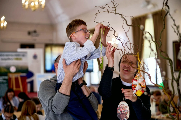 Jedno serce, wiele rąk – wspólna misja dobra
