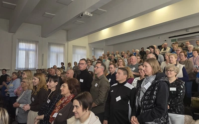 Ślady miłości, które prowadzą do Boga