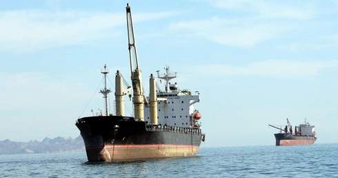 Nie tylko ropa – blokada Ormuzu uderza w dostawy siarki i globalną produkcję żywności i metali