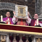 Wystawiono chustę św. Weroniki w Watykanie