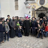 Skauci Europy pielgrzymowali do Henrykowa
