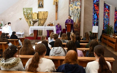 Akademia Dojrzewania "​Z ciemności do światła"