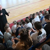 Miętustwo. Nauki rekolekcyjne w kościele i w szkole