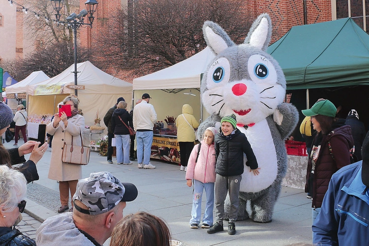 W tym roku była okazja, aby zrobić sobie zdjęcie z wielkanocnym zajączkiem. 