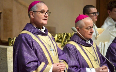 – Bardzo wam dziękuję za to, że jesteście na katechezie w szkole, że tam uczycie się i doświadczacie Pana Boga – mówił abp Andrzej Przybylski.