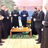 Następne spotkanie w cyklu już 21 kwietnia. Ks. Mariusz Szypa opowie o duchowości liturgicznej.