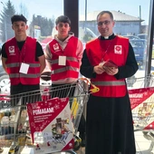 W akcji wzięli udział m.in. uczniowie Zespołu Szkół Ekonomicznych pod opieką ks. Mateusza Kobylarza.