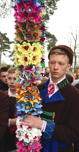 Plecione wiarą i wiosną