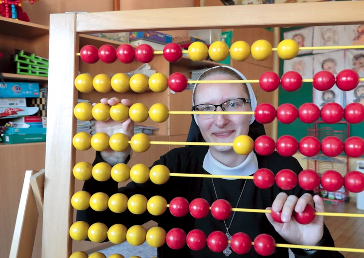  – Nie ma zmartwychwstania bez trudu, krzyża i śmierci – wyjaśnia s. Katarzyna, nauczycielka matematyki