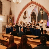 Śpiewem weszli w tajemnicę męki